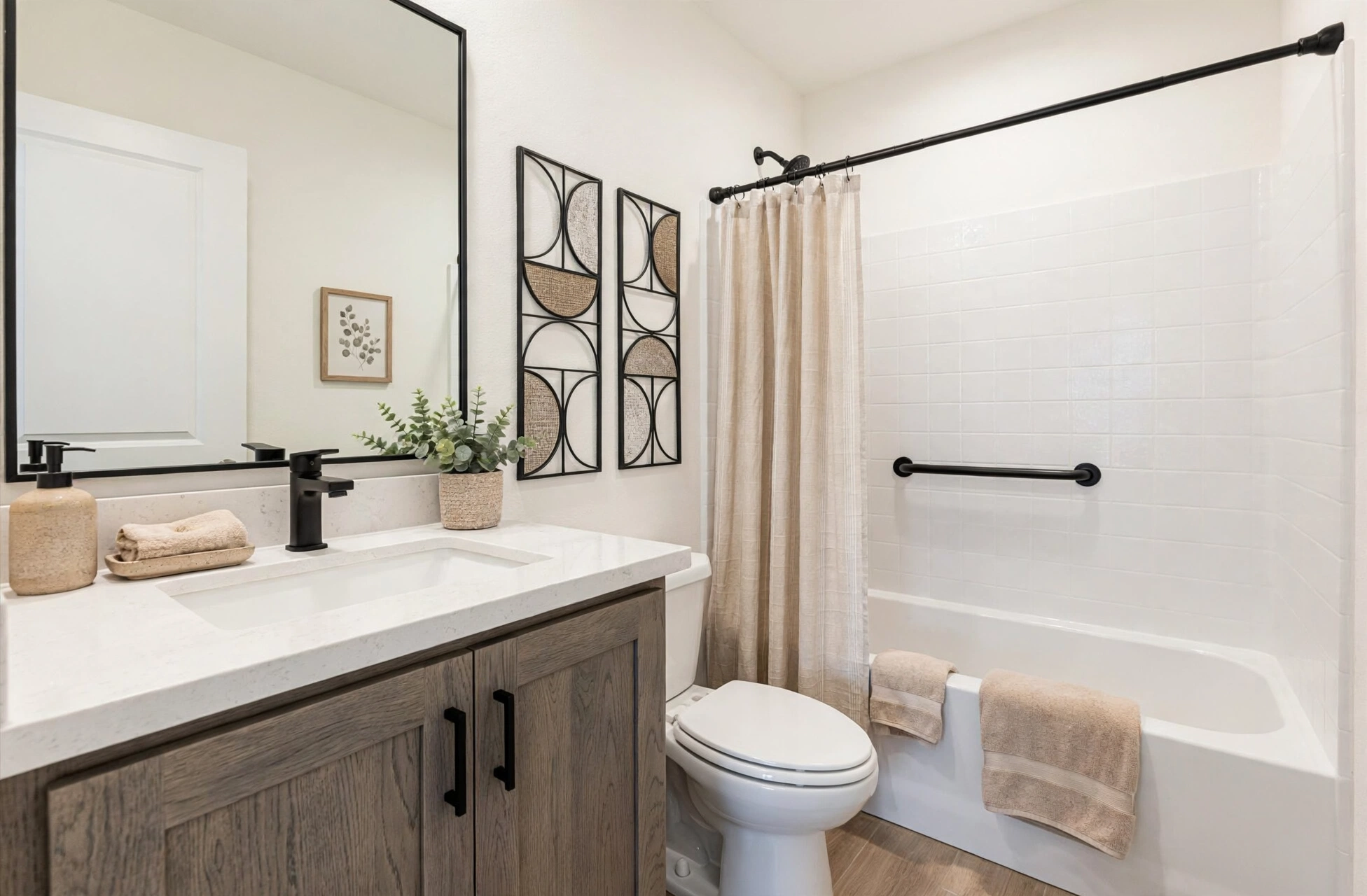 Roble ADU — Interior