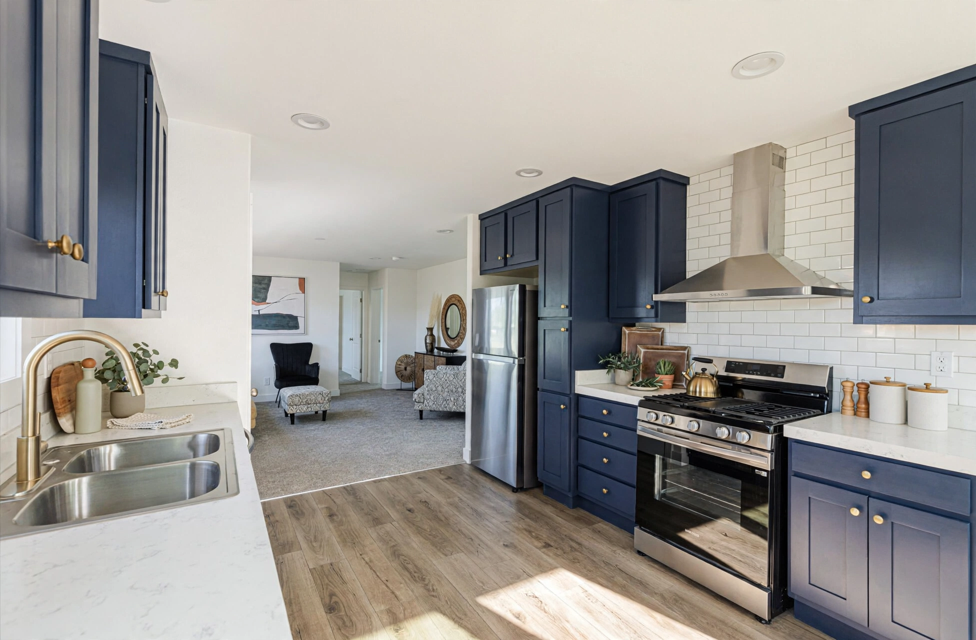 Roble ADU — Interior